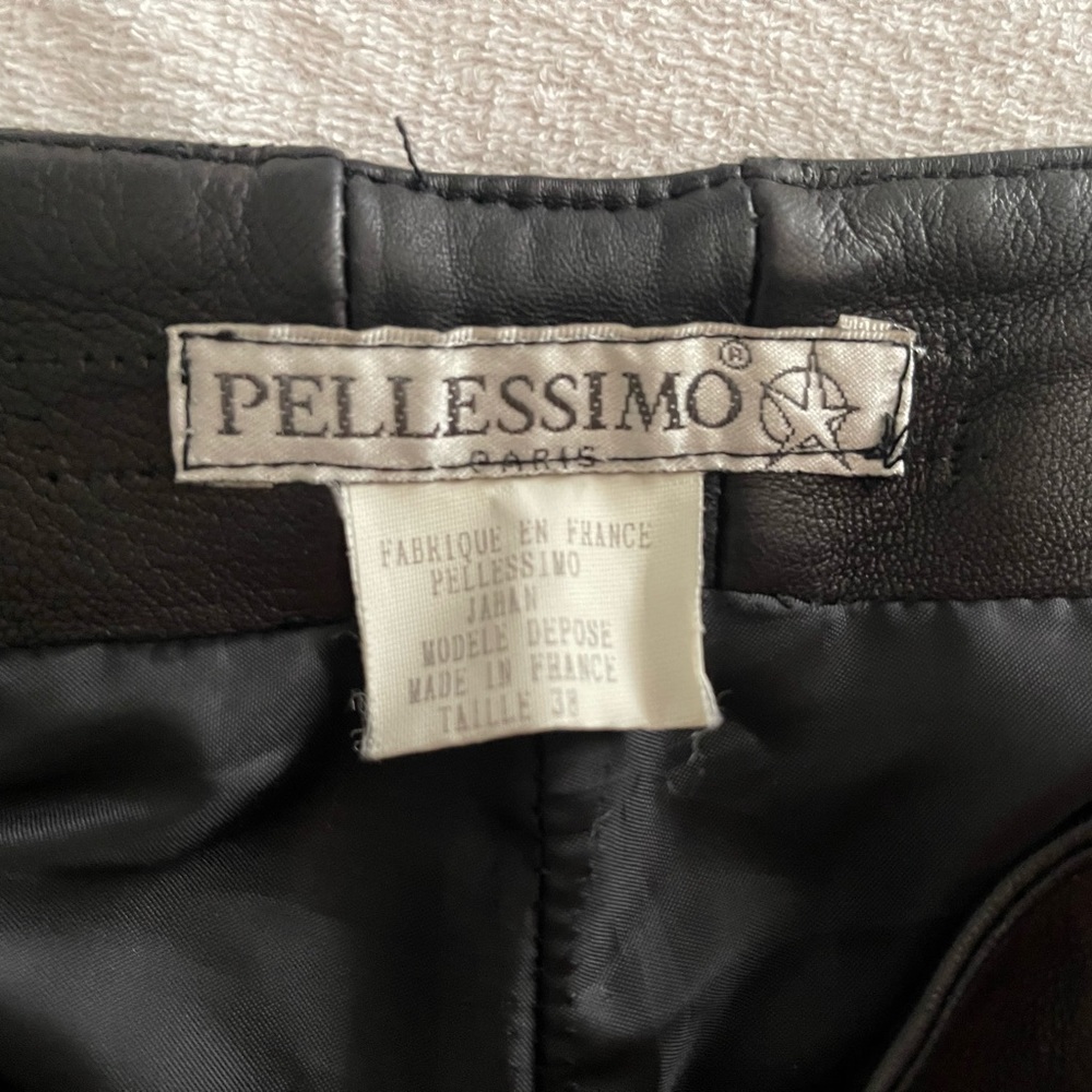 Leather - Picture 2 of 5